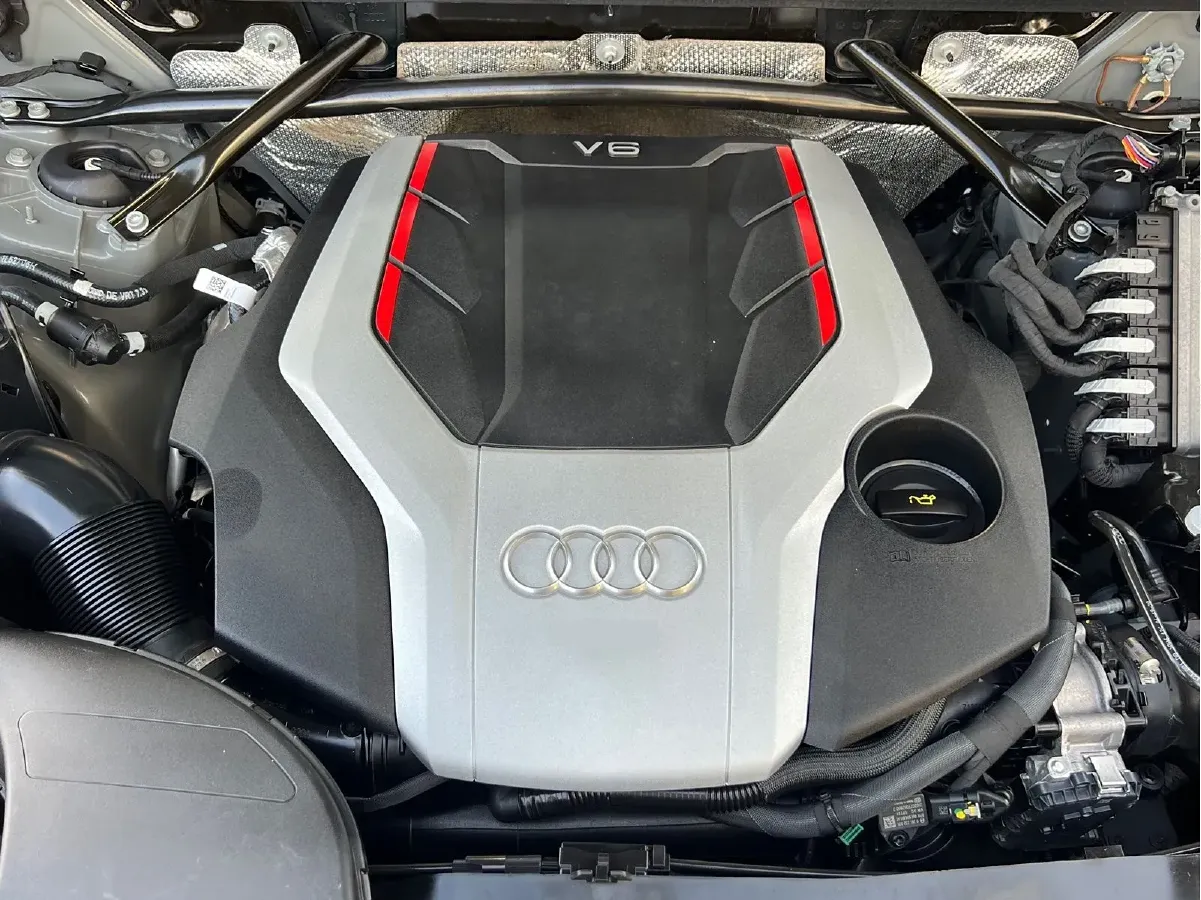 2021 Audi SQ5 3.0T 354HP V6 8AT,autocango,china used car exporter,china ev exporter,chinese used car exporter,chinese used ev exporter