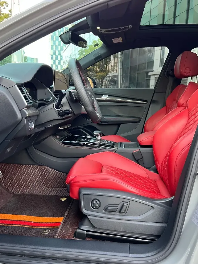 2021 Audi SQ5 3.0T 354HP V6 8AT,autocango,china used car exporter,china ev exporter,chinese used car exporter,chinese used ev exporter