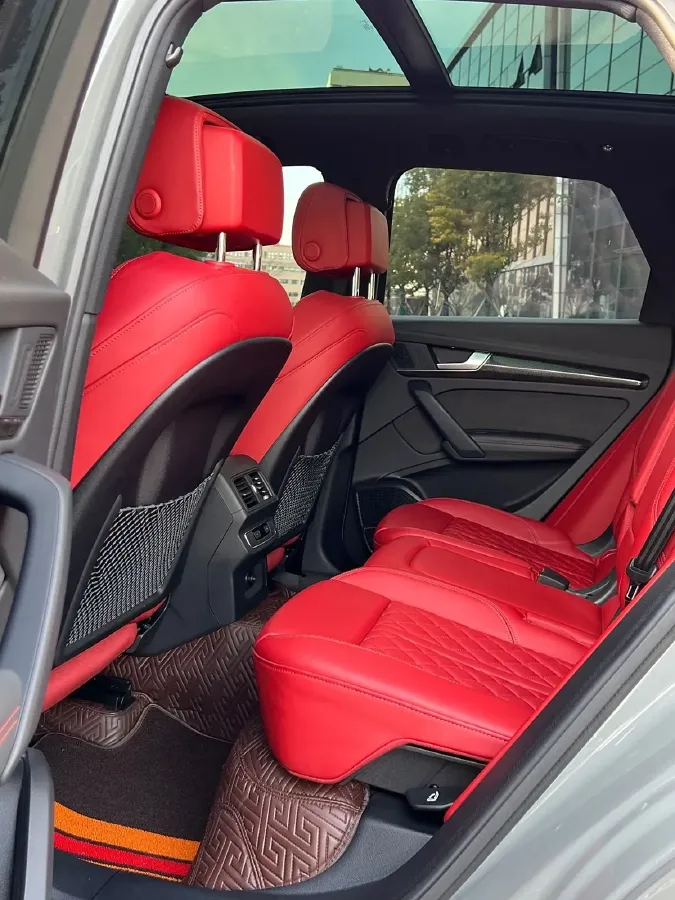 2021 Audi SQ5 3.0T 354HP V6 8AT,autocango,china used car exporter,china ev exporter,chinese used car exporter,chinese used ev exporter