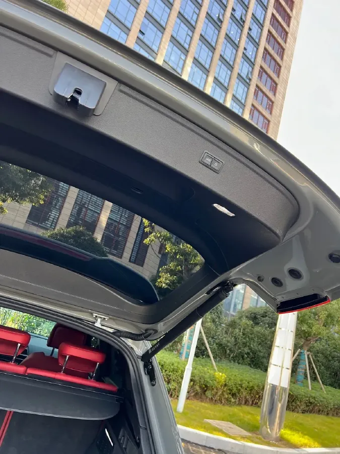 2021 Audi SQ5 3.0T 354HP V6 8AT,autocango,china used car exporter,china ev exporter,chinese used car exporter,chinese used ev exporter