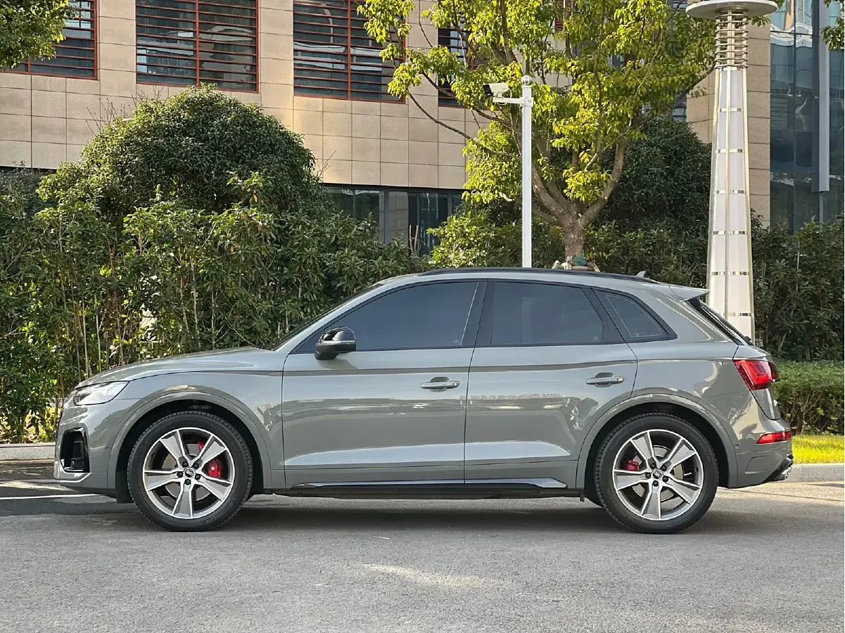 2021 Audi SQ5 3.0T 354HP V6 8AT,autocango,china used car exporter,china ev exporter,chinese used car exporter,chinese used ev exporter