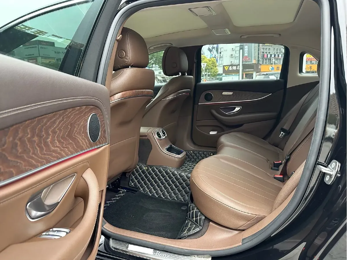 2021 Mercedes-Benz E Class 2.0T 197HP L4 9AT,autocango,china used car exporter,china ev exporter,chinese used car exporter,chinese used ev exporter