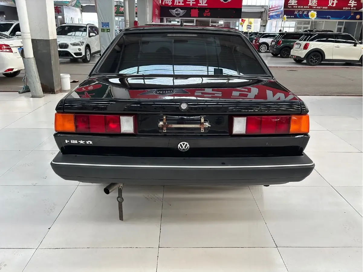 2004 Volkswagen Santana Classic 1.6L 87HP L4 5MT,autocango,china used car exporter,china ev exporter,chinese used car exporter,chinese used ev exporter