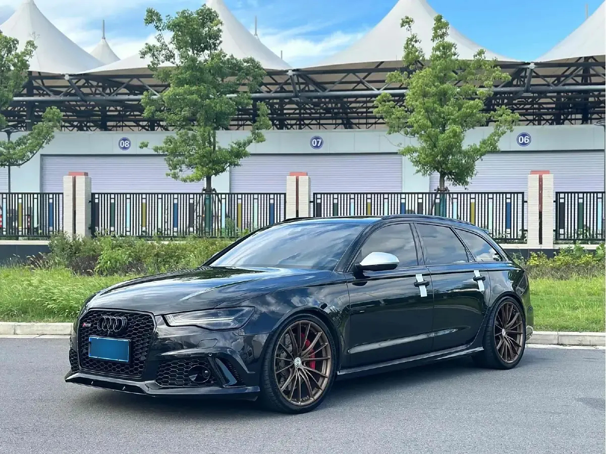 2016 Audi RS 6 4.0T 560HP V8 8AT