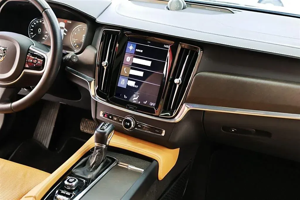 2017 Volvo V90 2.0T 254HP L4 8AT,autocango,china used car exporter,china ev exporter,chinese used car exporter,chinese used ev exporter