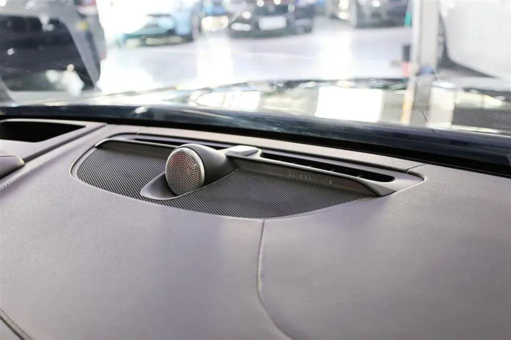 2017 Volvo V90 2.0T 254HP L4 8AT,autocango,china used car exporter,china ev exporter,chinese used car exporter,chinese used ev exporter