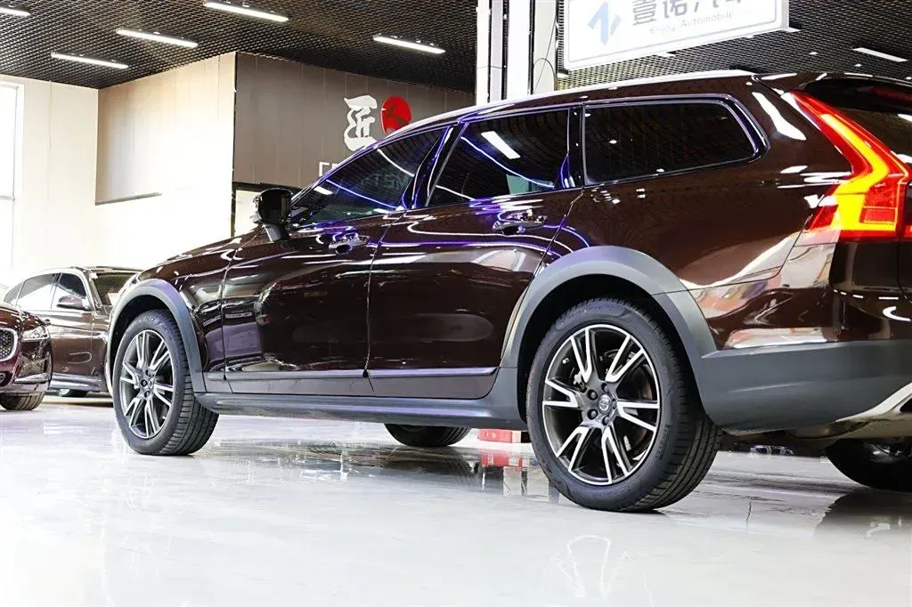 2017 Volvo V90 2.0T 254HP L4 8AT,autocango,china used car exporter,china ev exporter,chinese used car exporter,chinese used ev exporter