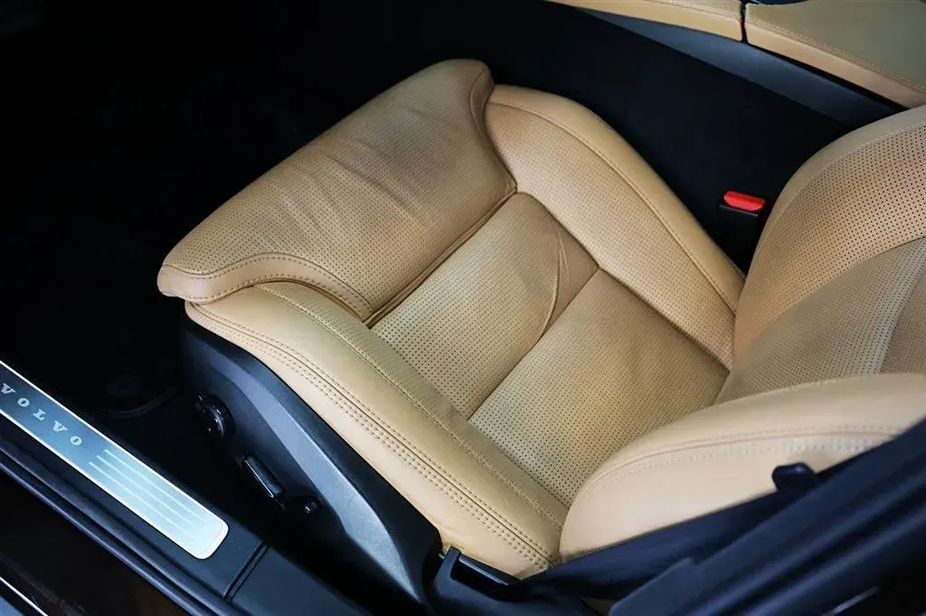 2017 Volvo V90 2.0T 254HP L4 8AT,autocango,china used car exporter,china ev exporter,chinese used car exporter,chinese used ev exporter