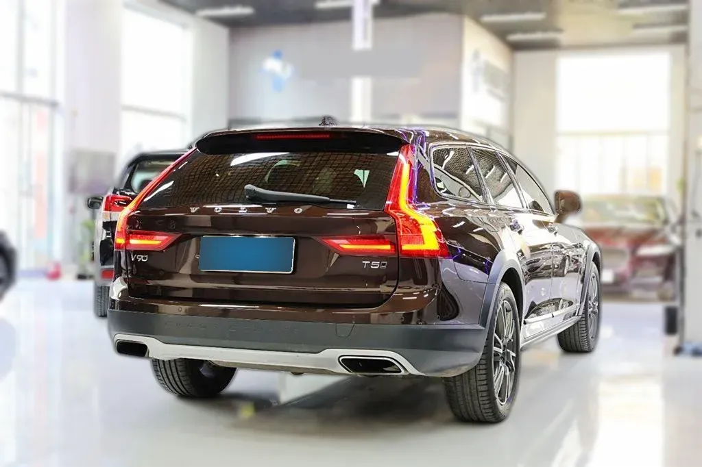2017 Volvo V90 2.0T 254HP L4 8AT,autocango,china used car exporter,china ev exporter,chinese used car exporter,chinese used ev exporter