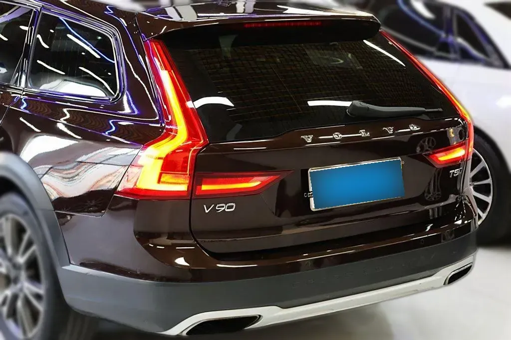 2017 Volvo V90 2.0T 254HP L4 8AT,autocango,china used car exporter,china ev exporter,chinese used car exporter,chinese used ev exporter