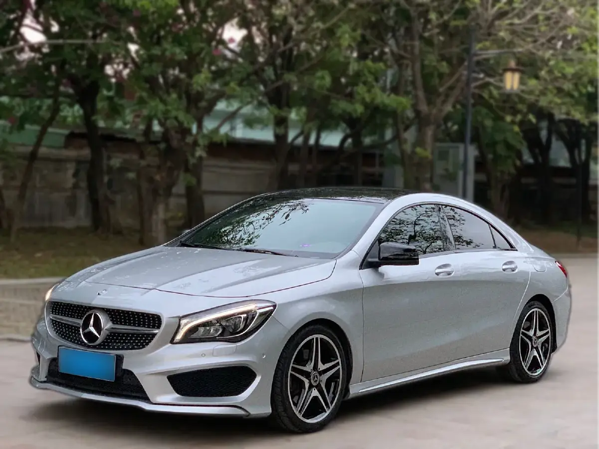 2014 Mercedes-Benz CLA Class 2.0T 211HP L4 7DCT