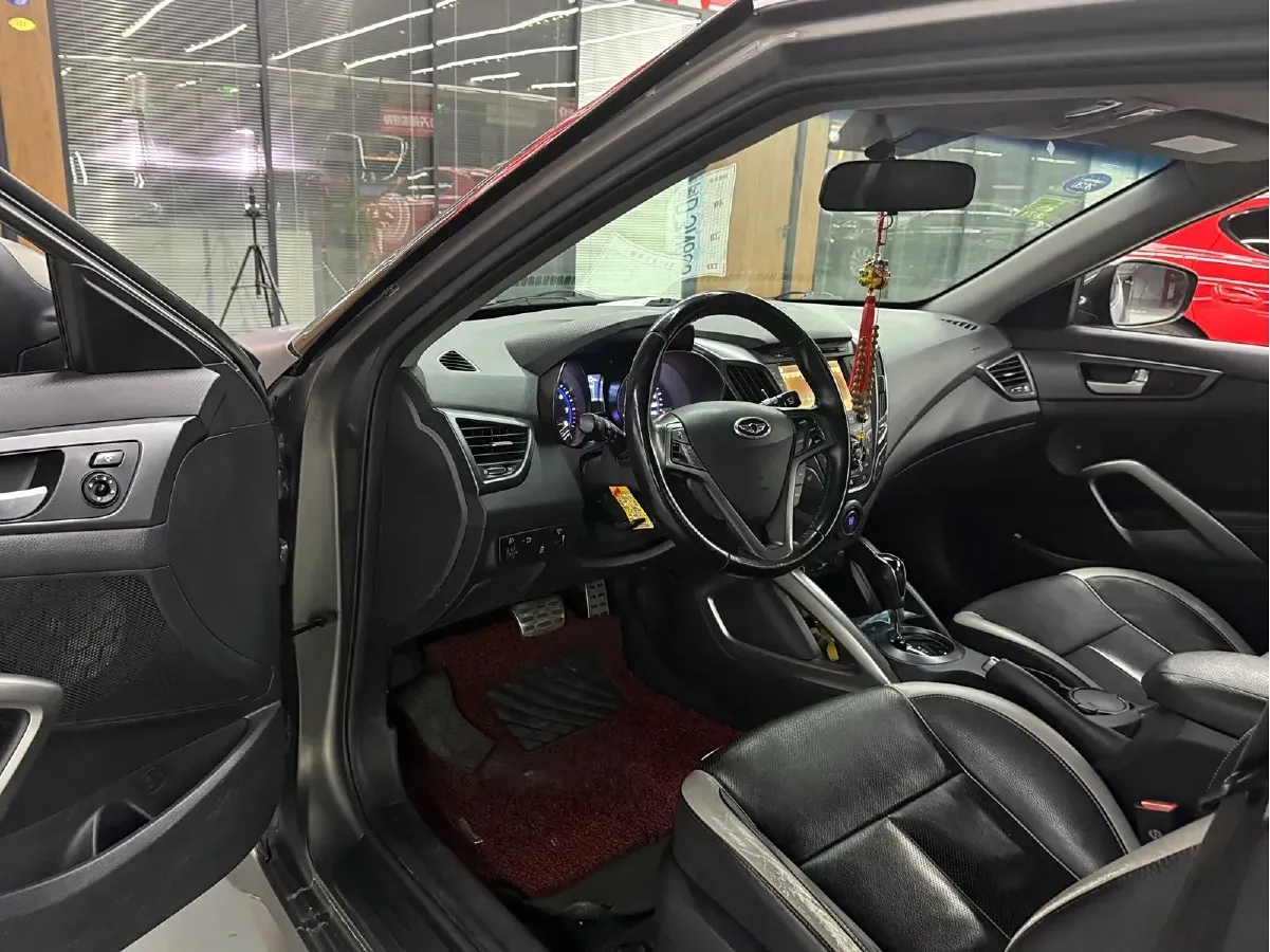 2015 Hyundai Veloster 1.6T 204HP L4 7DCT,autocango,china used car exporter,china ev exporter,chinese used car exporter,chinese used ev exporter