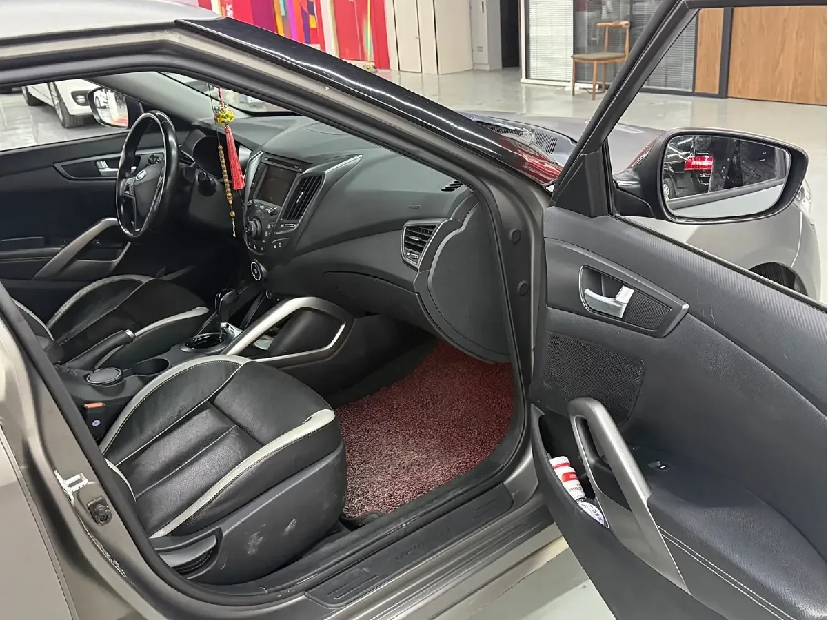 2015 Hyundai Veloster 1.6T 204HP L4 7DCT,autocango,china used car exporter,china ev exporter,chinese used car exporter,chinese used ev exporter