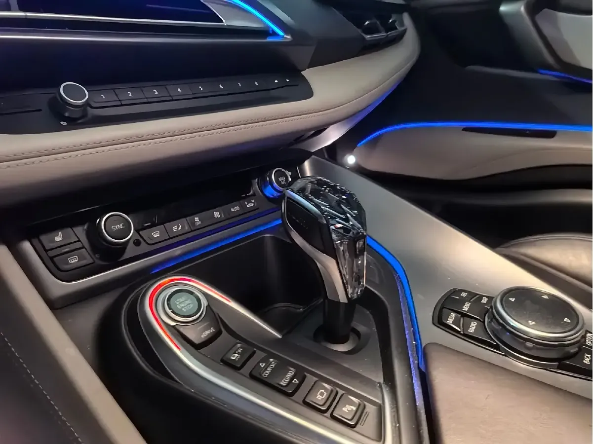 2014 BMW i8 1.5T 231HP L3 6AT PHEV 7.1KWH,autocango,china used car exporter,china ev exporter,chinese used car exporter,chinese used ev exporter