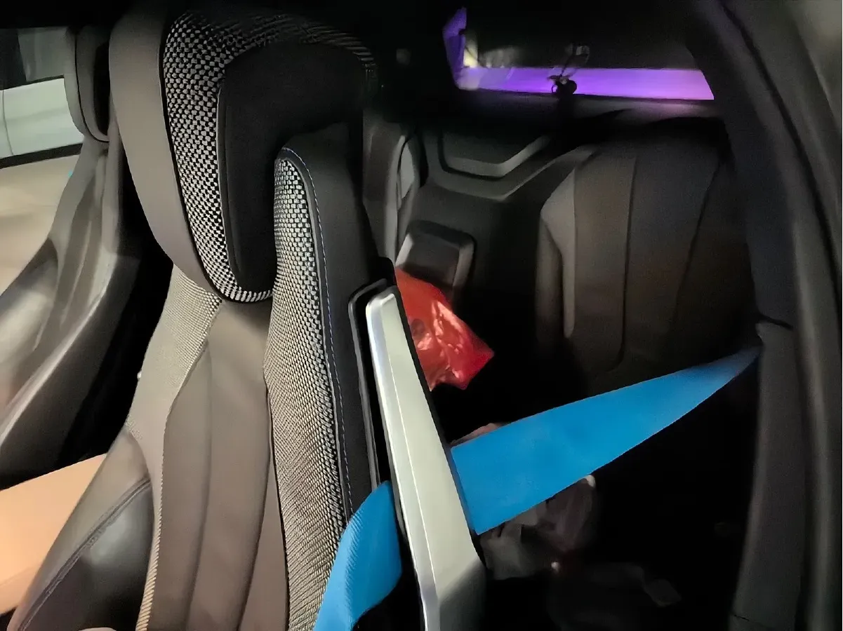 2014 BMW i8 1.5T 231HP L3 6AT PHEV 7.1KWH,autocango,china used car exporter,china ev exporter,chinese used car exporter,chinese used ev exporter