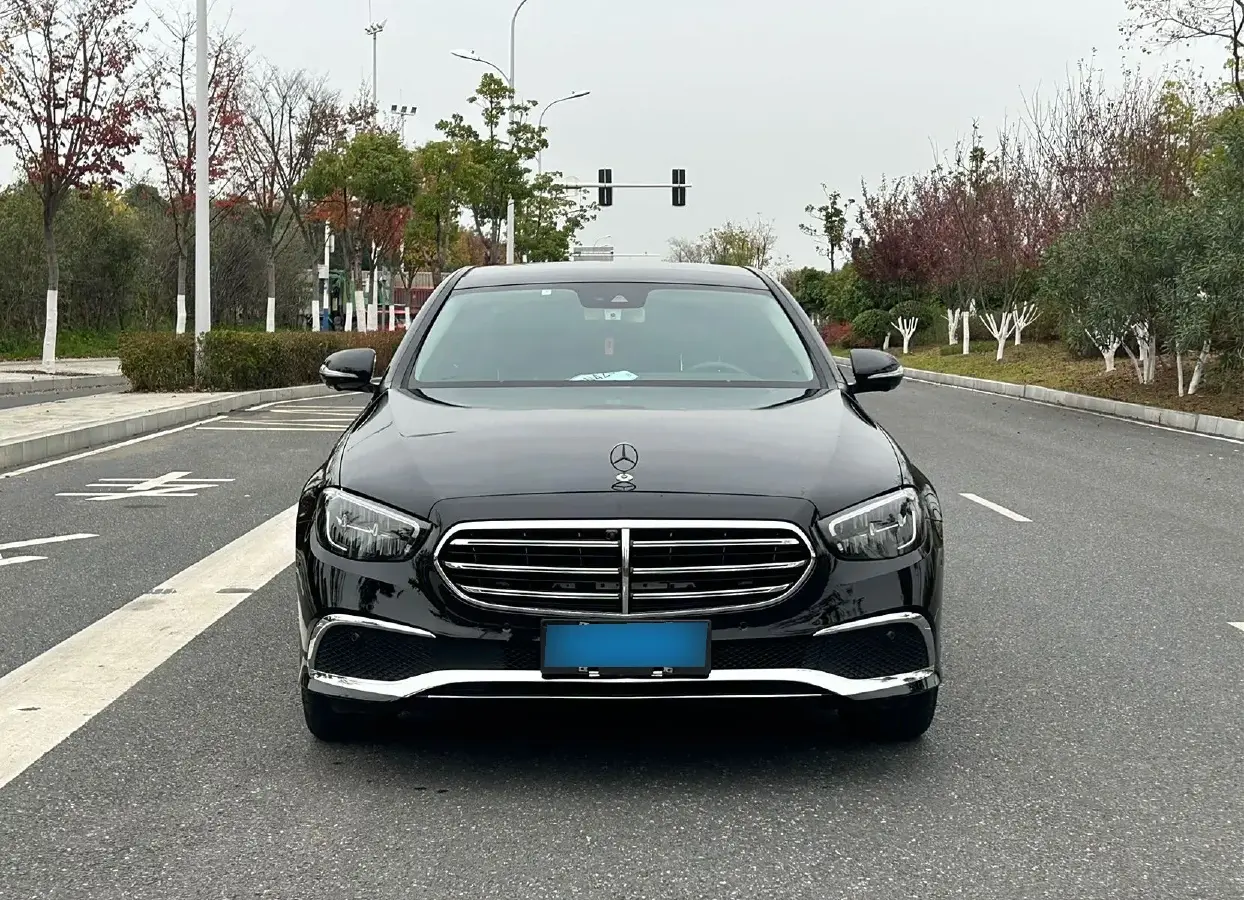 2017 Mercedes-Benz E Class 2.0T 245HP L4 9AT