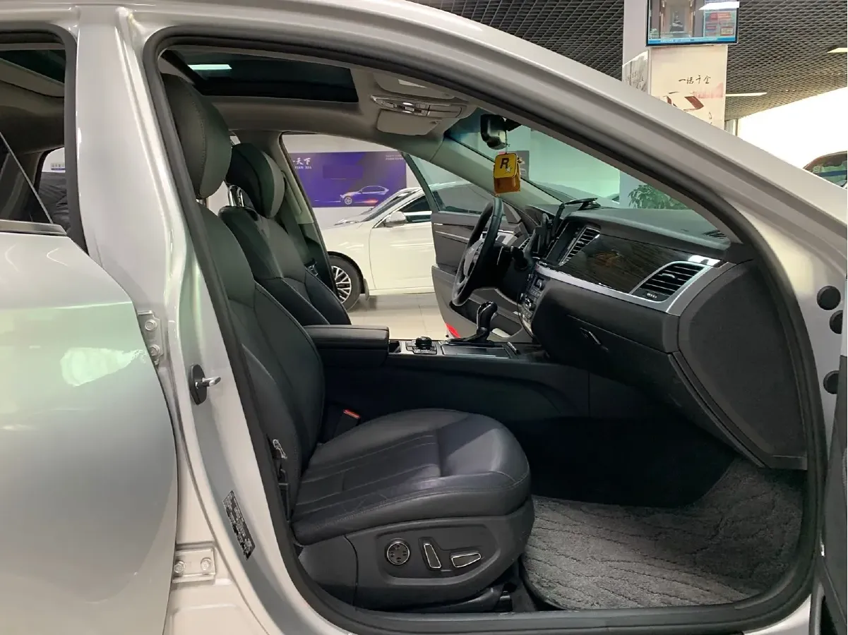 2015 Hyundai Cenesis 3.0L 257HP V6 8AT,autocango,china used car exporter,china ev exporter,chinese used car exporter,chinese used ev exporter