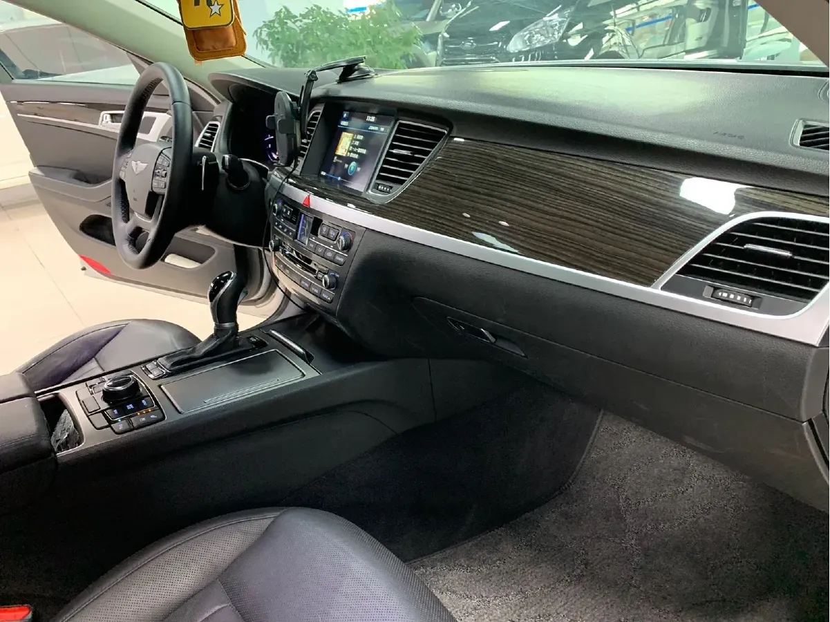 2015 Hyundai Cenesis 3.0L 257HP V6 8AT,autocango,china used car exporter,china ev exporter,chinese used car exporter,chinese used ev exporter