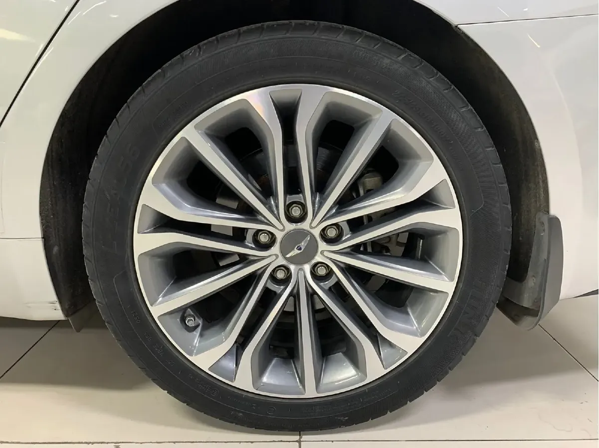 2015 Hyundai Cenesis 3.0L 257HP V6 8AT,autocango,china used car exporter,china ev exporter,chinese used car exporter,chinese used ev exporter