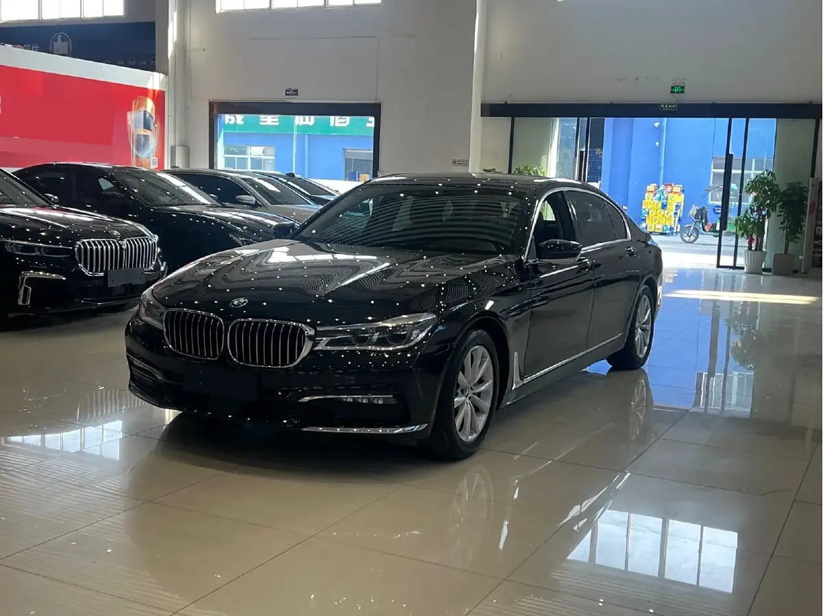2016 BMW 7 Series 2.0T 258HP L4 8AT