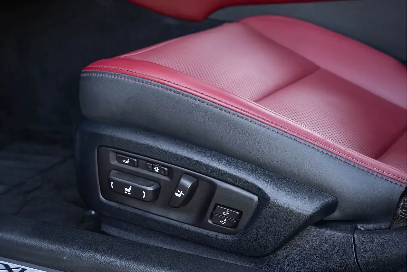 2017 Lexus GS 2.0T 245HP L4 8AT,autocango,china used car exporter,china ev exporter,chinese used car exporter,chinese used ev exporter