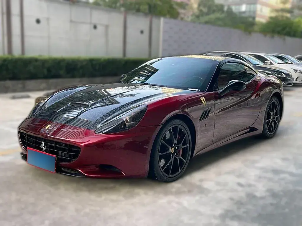 2009 Ferrari California T 4.3L 460HP V8 7DCT