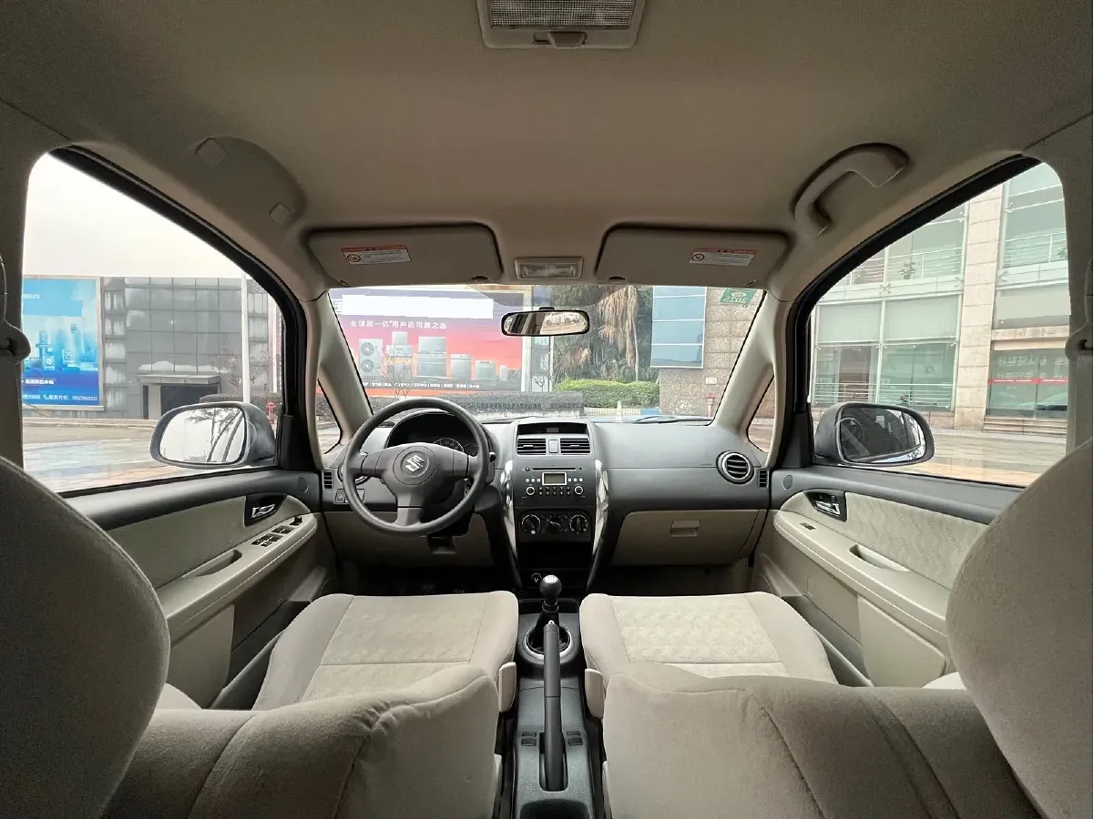 2011 Suzuki SX4 1.6L 109HP L4 5MT,autocango,china used car exporter,china ev exporter,chinese used car exporter,chinese used ev exporter