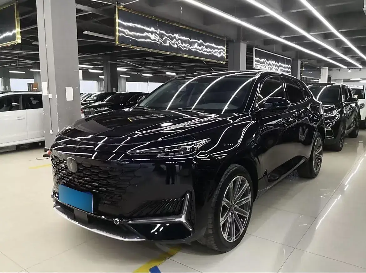 2021 ChangAn UNI-K 2.0T 233HP L4 8AT