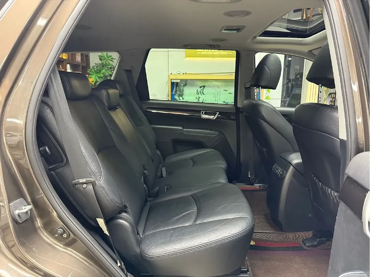 2015 Kia Borrego 3.8L 275HP V6 5AT,autocango,china used car exporter,china ev exporter,chinese used car exporter,chinese used ev exporter