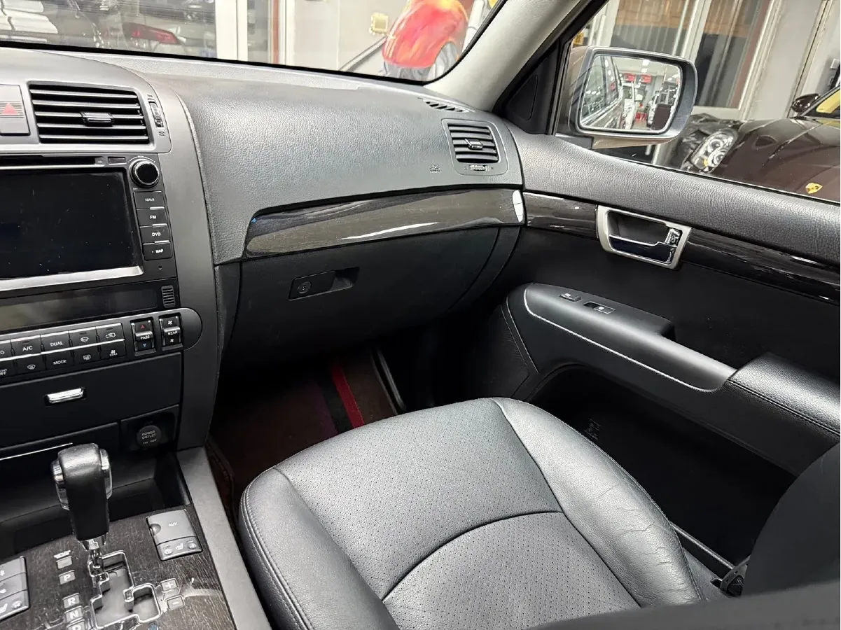 2015 Kia Borrego 3.8L 275HP V6 5AT,autocango,china used car exporter,china ev exporter,chinese used car exporter,chinese used ev exporter