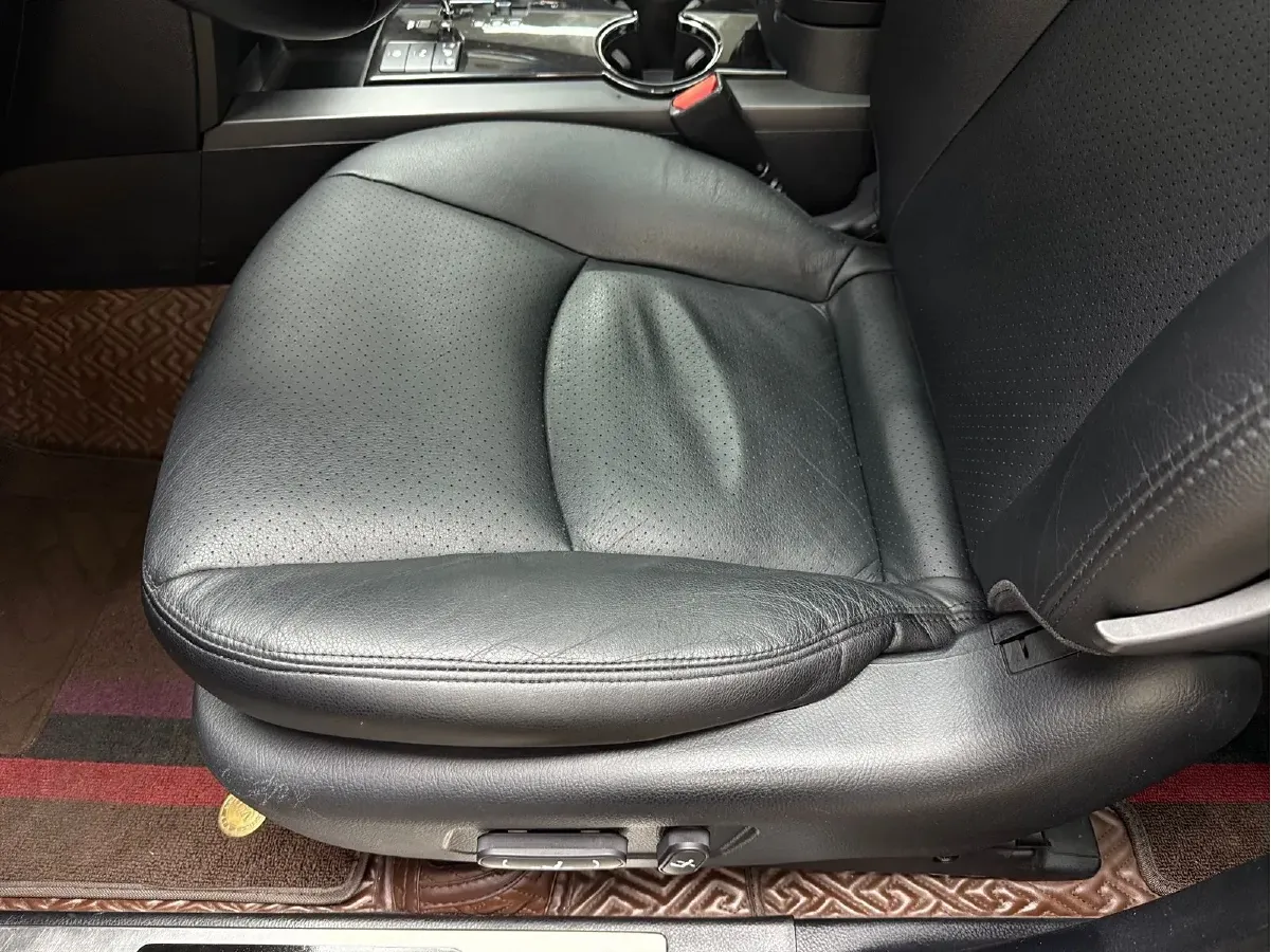 2015 Kia Borrego 3.8L 275HP V6 5AT,autocango,china used car exporter,china ev exporter,chinese used car exporter,chinese used ev exporter