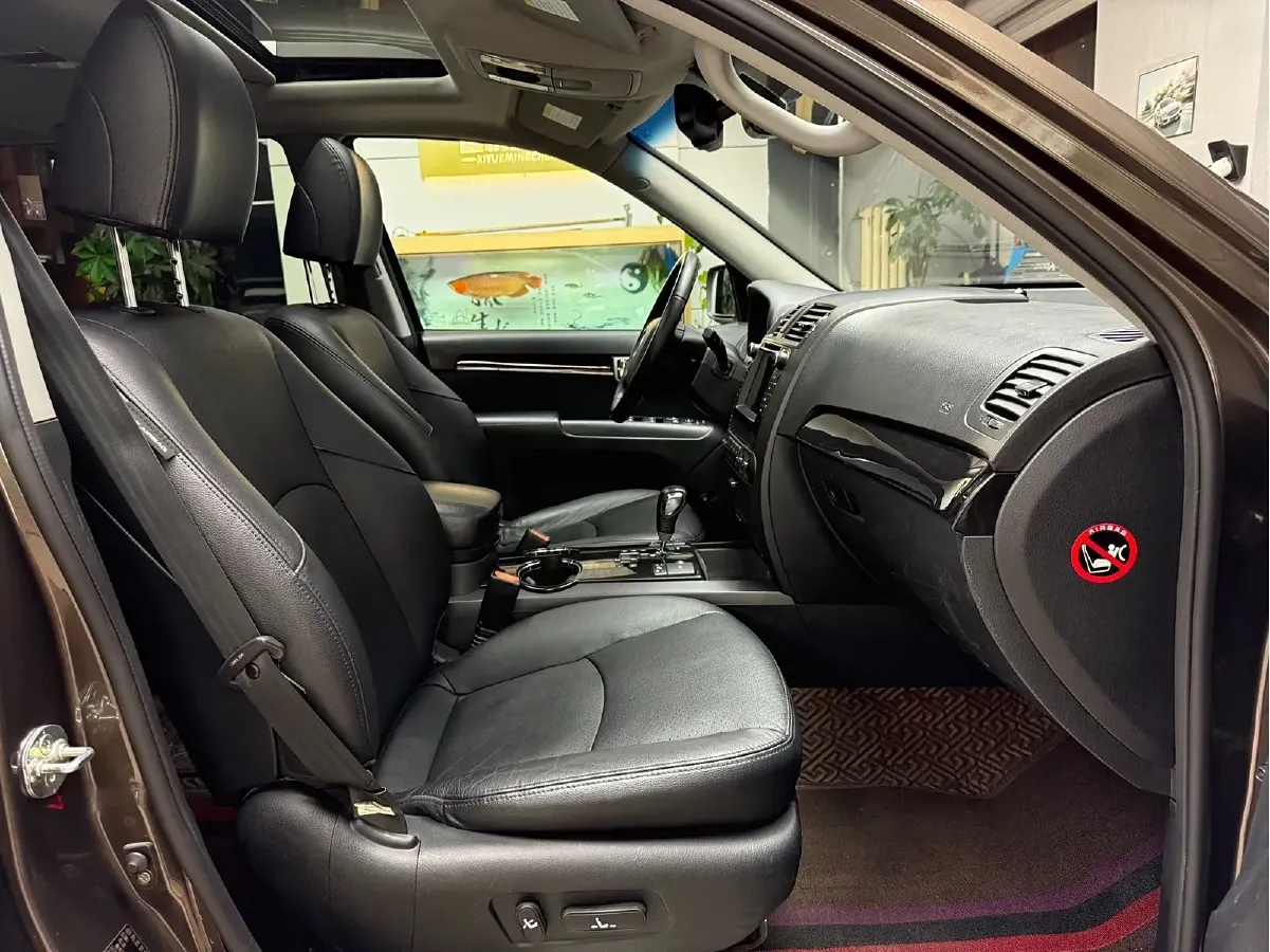 2015 Kia Borrego 3.8L 275HP V6 5AT,autocango,china used car exporter,china ev exporter,chinese used car exporter,chinese used ev exporter