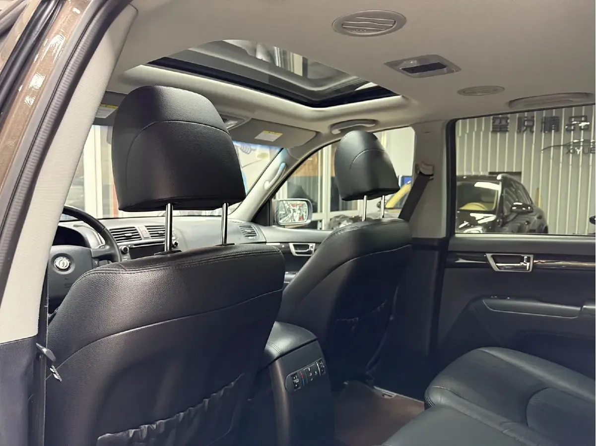 2015 Kia Borrego 3.8L 275HP V6 5AT,autocango,china used car exporter,china ev exporter,chinese used car exporter,chinese used ev exporter