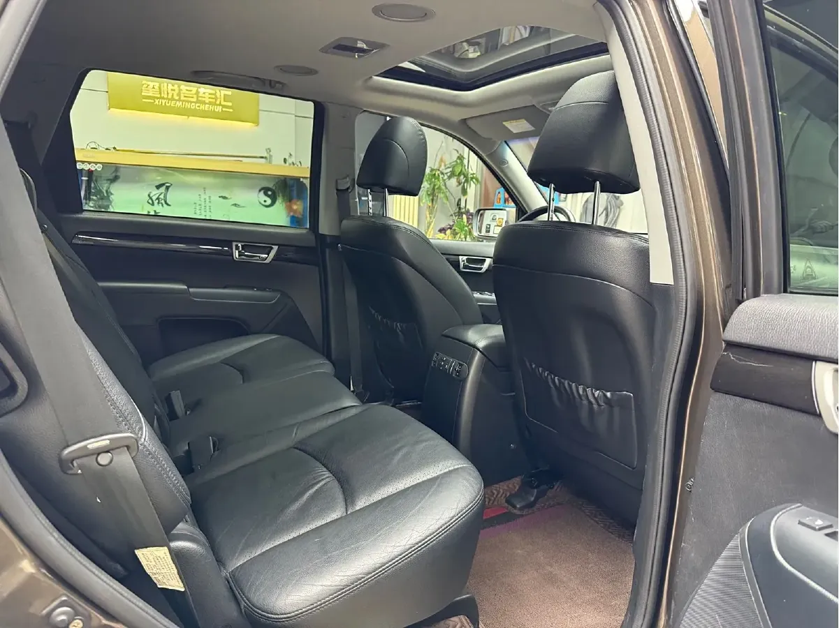 2015 Kia Borrego 3.8L 275HP V6 5AT,autocango,china used car exporter,china ev exporter,chinese used car exporter,chinese used ev exporter