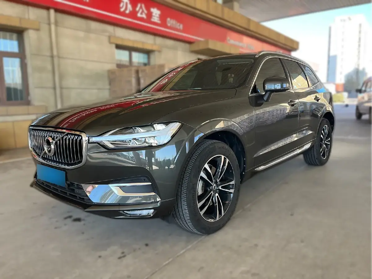 2019 Volvo XC60 2.0T 254HP L4 8AT