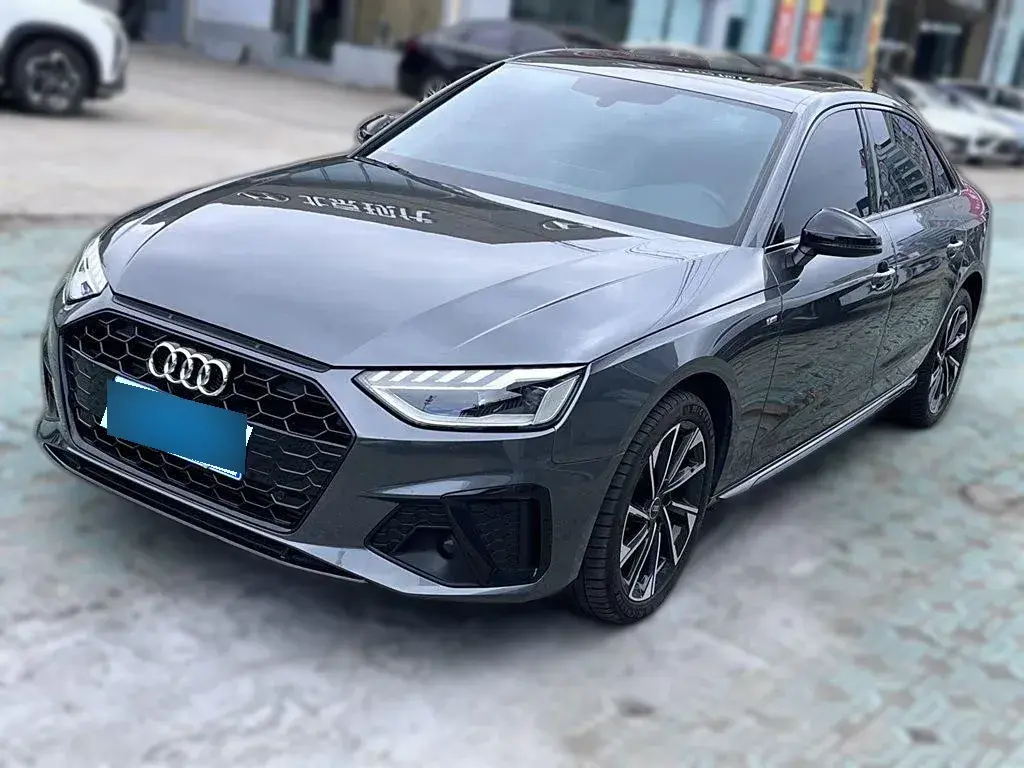 2023 Audi A4L 2.0T 190HP L4 7DCT