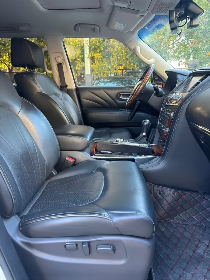 2016 Infiniti QX80 5.6L 398HP V8 7AT,autocango,china used car exporter,china ev exporter,chinese used car exporter,chinese used ev exporter