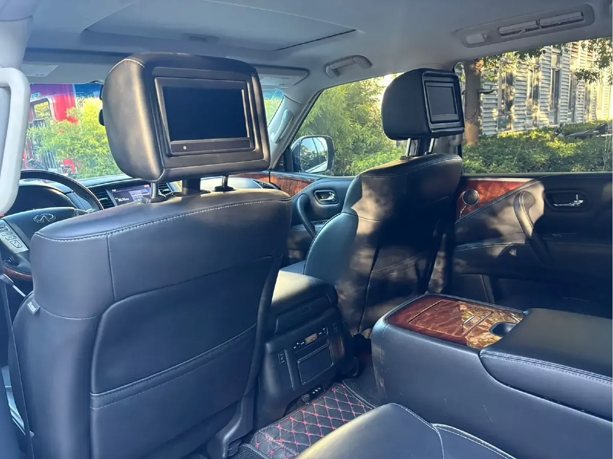 2016 Infiniti QX80 5.6L 398HP V8 7AT,autocango,china used car exporter,china ev exporter,chinese used car exporter,chinese used ev exporter