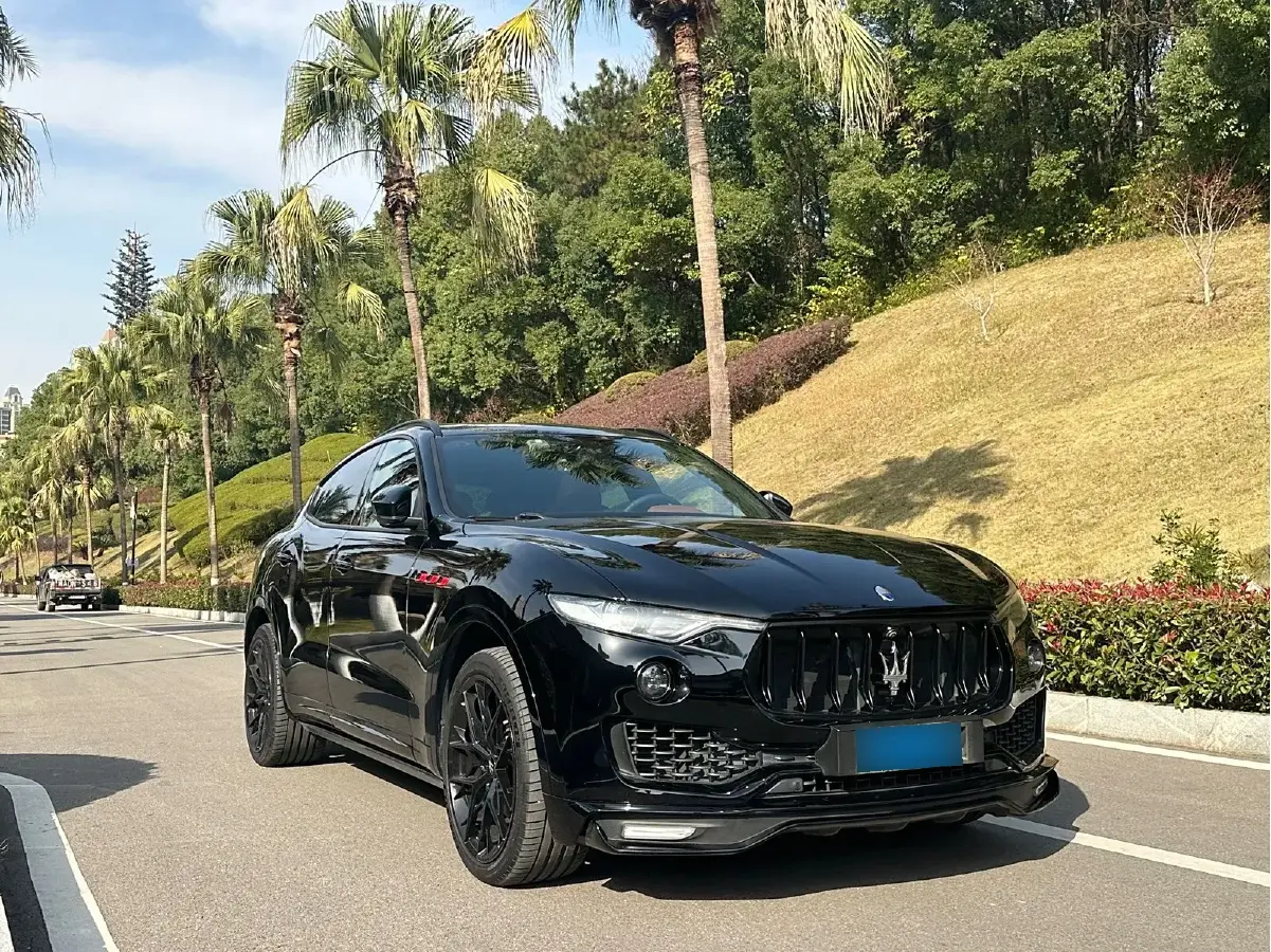 2018 Maserati Levante 3.0T 350HP V6 8AT
