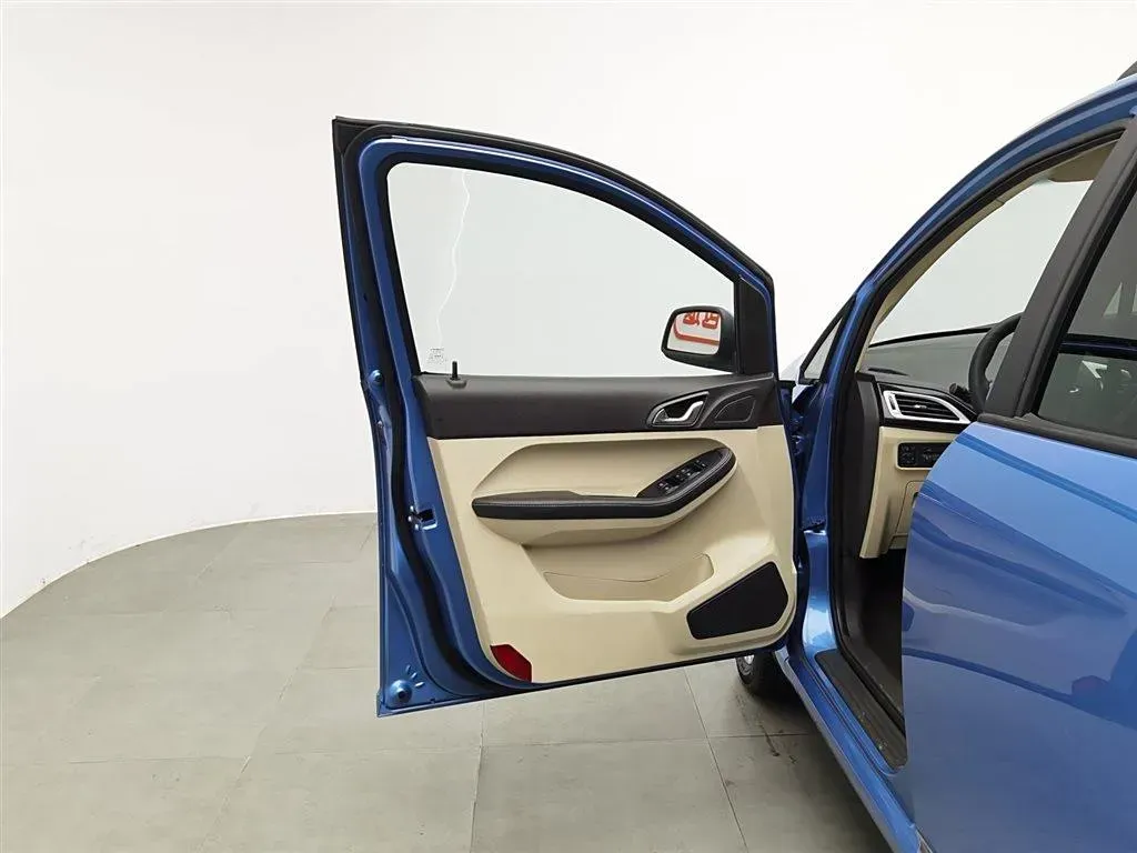 2015 Chery Arrizo M7 2.0L 139HP L4 CVT,autocango,china used car exporter,china ev exporter,chinese used car exporter,chinese used ev exporter