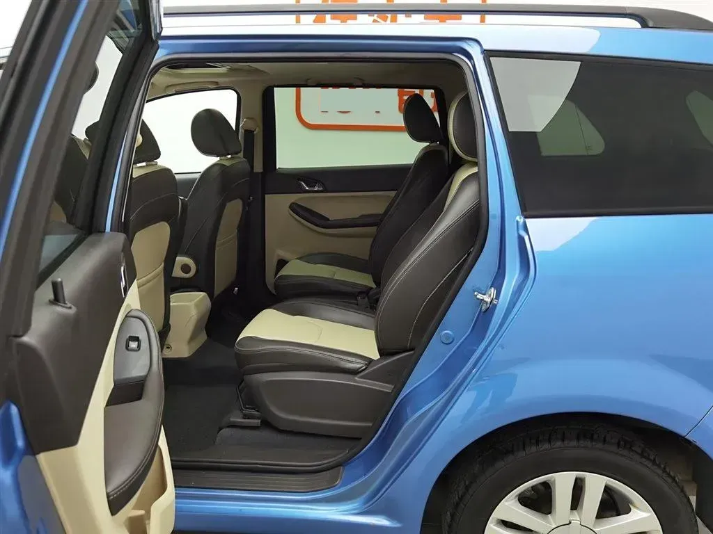 2015 Chery Arrizo M7 2.0L 139HP L4 CVT,autocango,china used car exporter,china ev exporter,chinese used car exporter,chinese used ev exporter