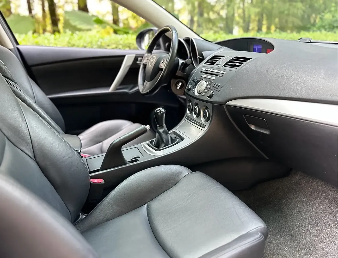 2010 Mazda 3 2.0L 147HP L4 6MT,autocango,china used car exporter,china ev exporter,chinese used car exporter,chinese used ev exporter