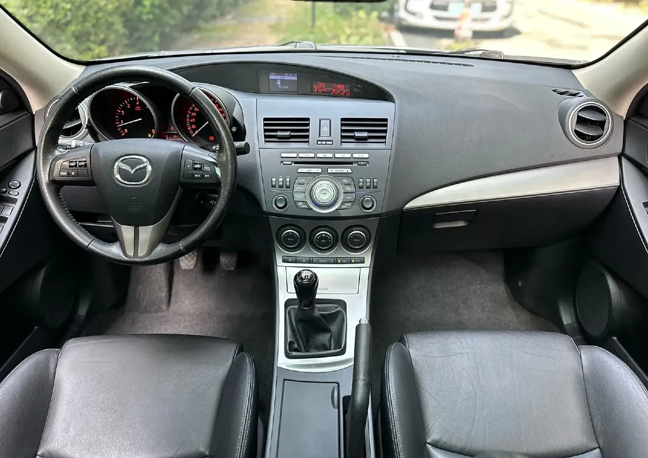 2010 Mazda 3 2.0L 147HP L4 6MT,autocango,china used car exporter,china ev exporter,chinese used car exporter,chinese used ev exporter