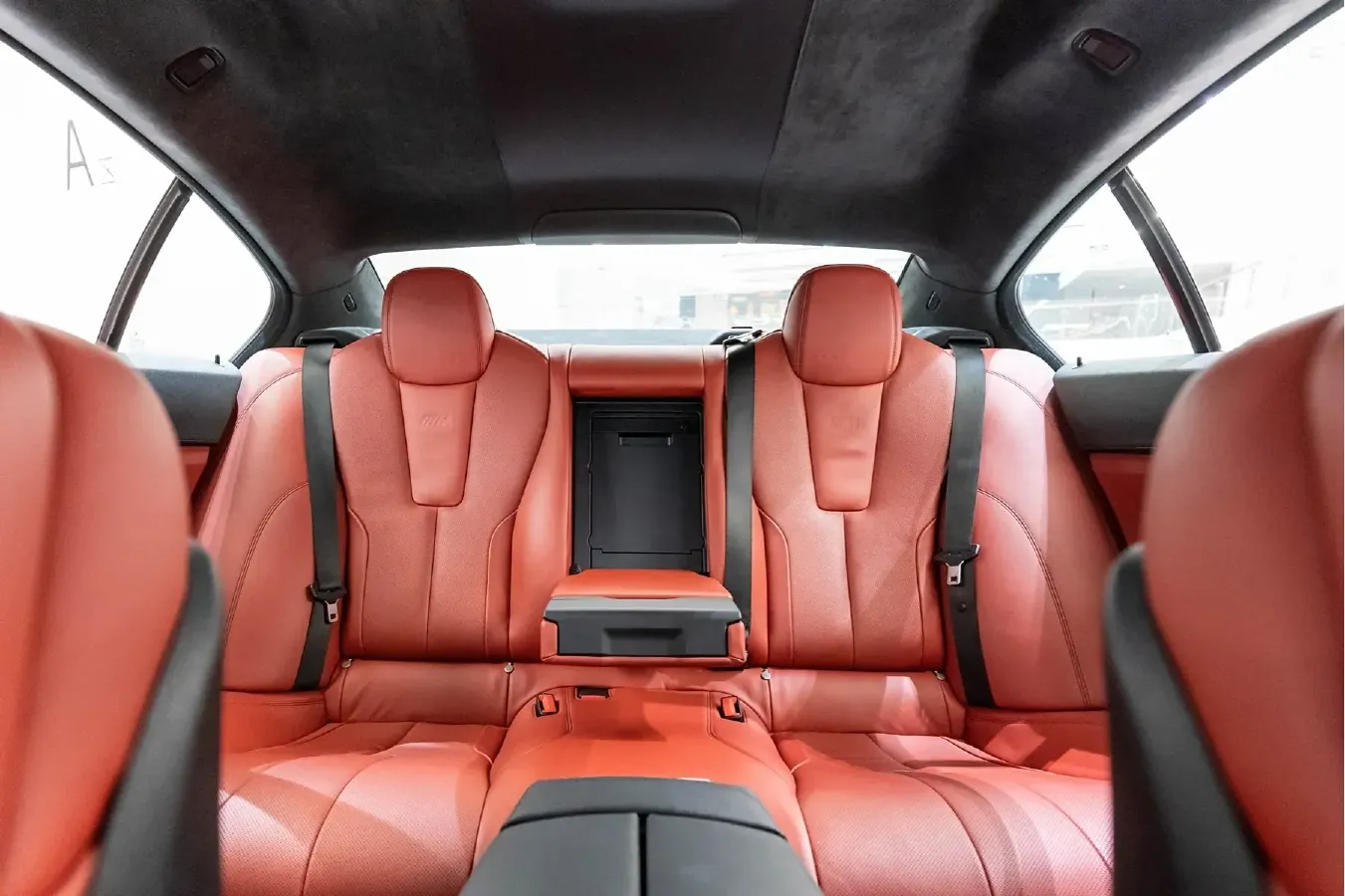 2015 BMW M6 4.4T 560HP V8 7DCT,autocango,china used car exporter,china ev exporter,chinese used car exporter,chinese used ev exporter