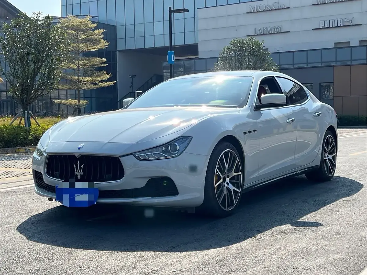 2014 Maserati Ghibli 3.0T 330HP V6 8AT