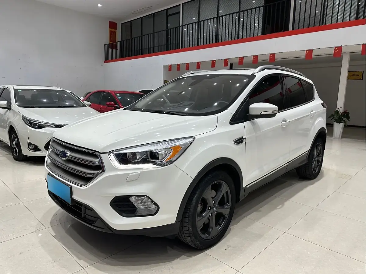 2019 Ford Kuga 1.5T 181HP L4 6AT
