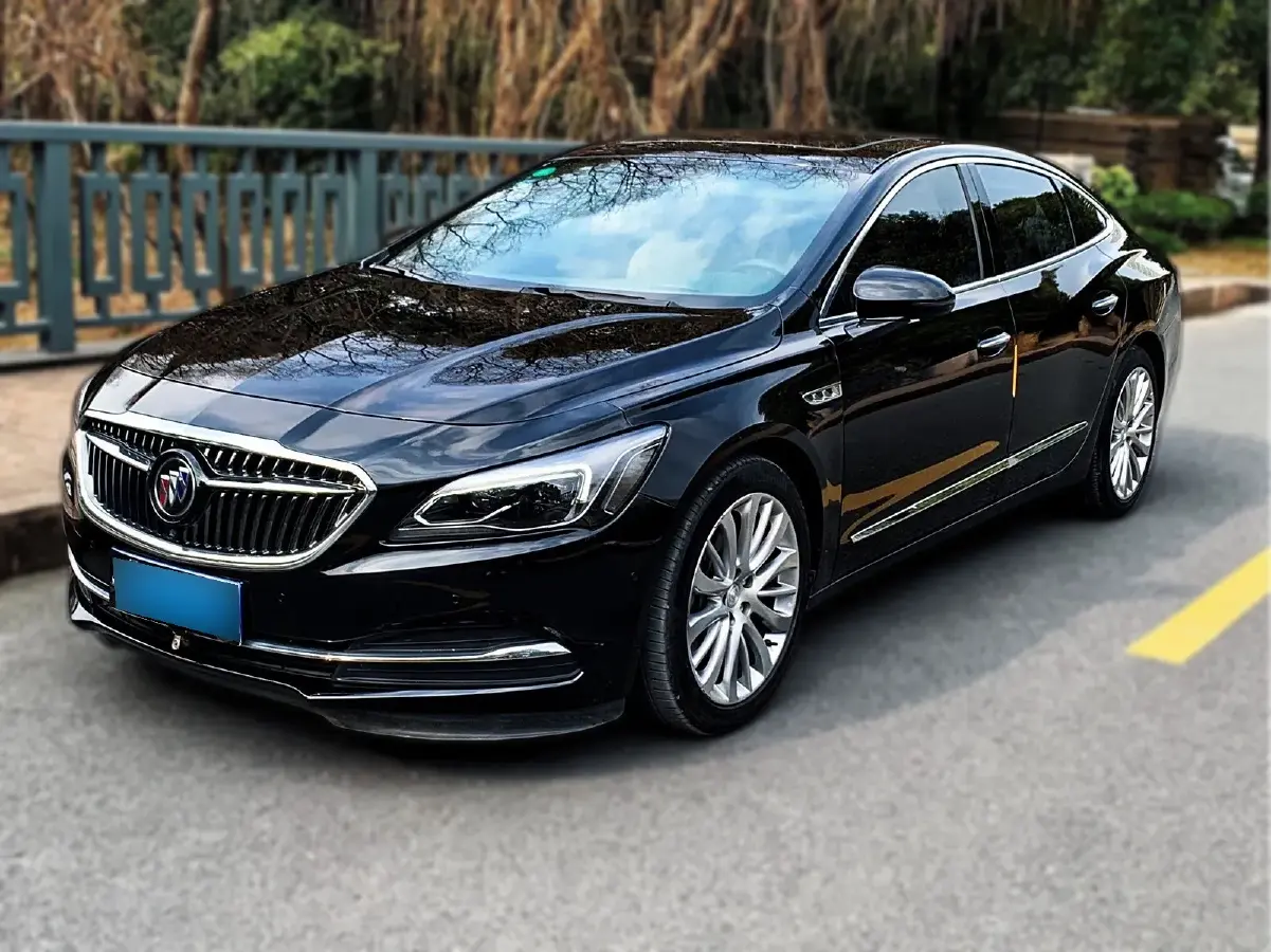 2018 Buick Larcosse 2.0T 261HP L4 9AT