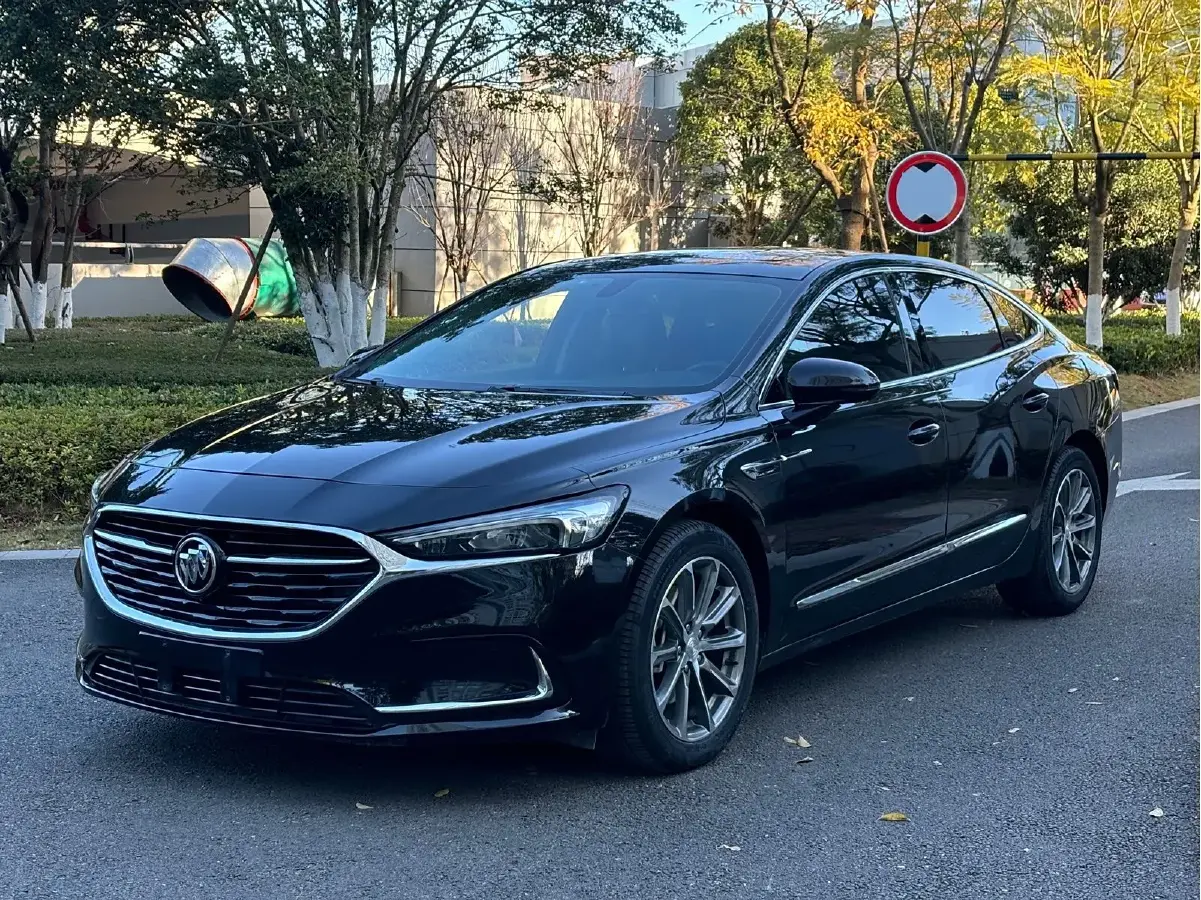 2021 Buick Larcosse 2.0T 237HP L4 9AT