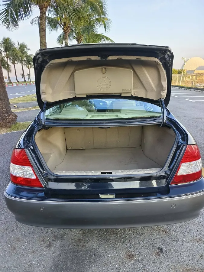 2004 Nissan Bluebird Classic 2.0L 154HP L4 4AT,autocango,china used car exporter,china ev exporter,chinese used car exporter,chinese used ev exporter