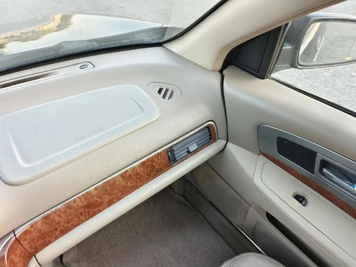 2004 Nissan Bluebird Classic 2.0L 154HP L4 4AT,autocango,china used car exporter,china ev exporter,chinese used car exporter,chinese used ev exporter